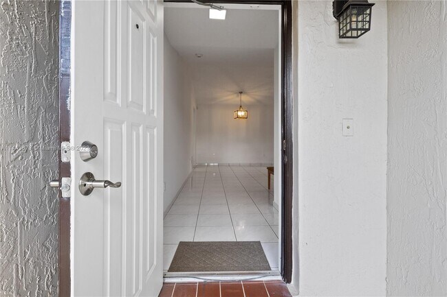Foto del edificio - 15075 SW 49th Ln