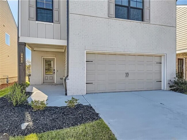 Building Photo - 3041 Westgate Park Dr