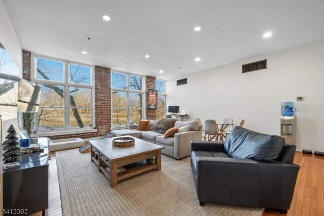 Foto del edificio - 262 Main St