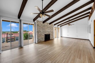 Building Photo - 402 Hi Stirrup