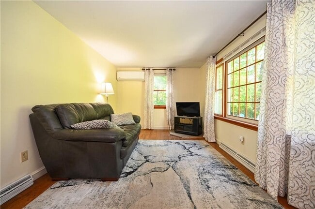 Building Photo - 22 Gleaner Chapel Rd