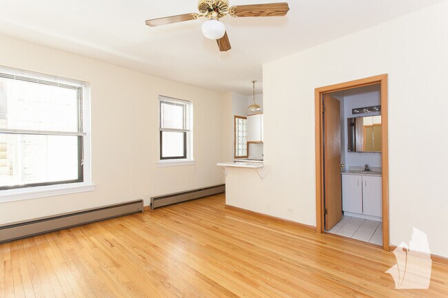 Foto del edificio - 635 W Barry Ave