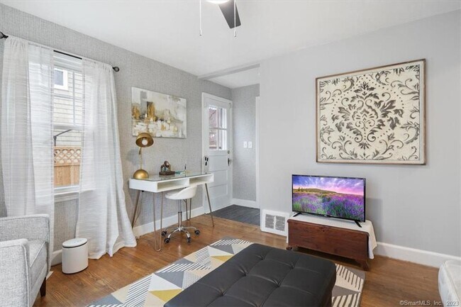 Building Photo - 117 Green Hill Terrace