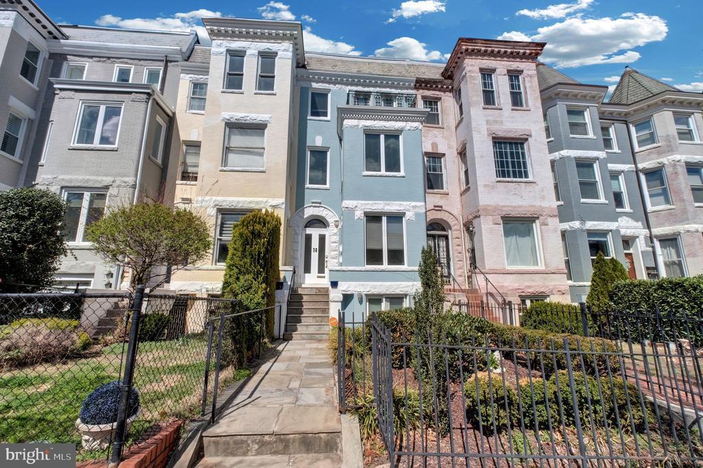 Primary Photo - 1203 Girard St NW