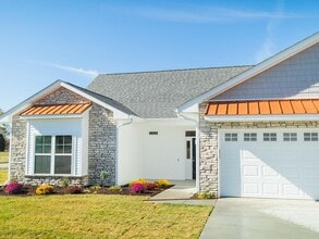 Building Photo - 8248 S Sagemore Dr Building Photo - 8248 S Sagemore Dr