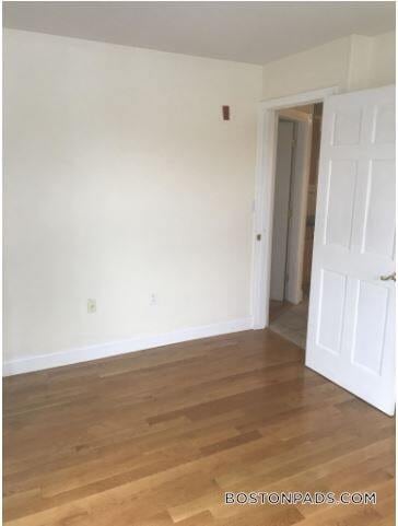 Foto del edificio - 90 Westland Ave