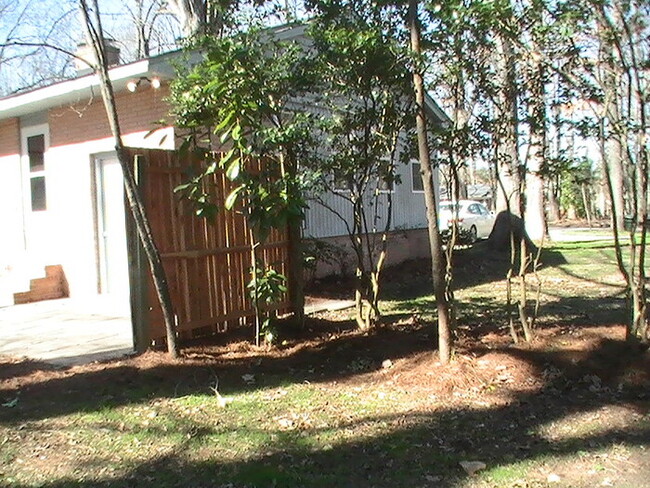 Building Photo - 2538 Carroll St
