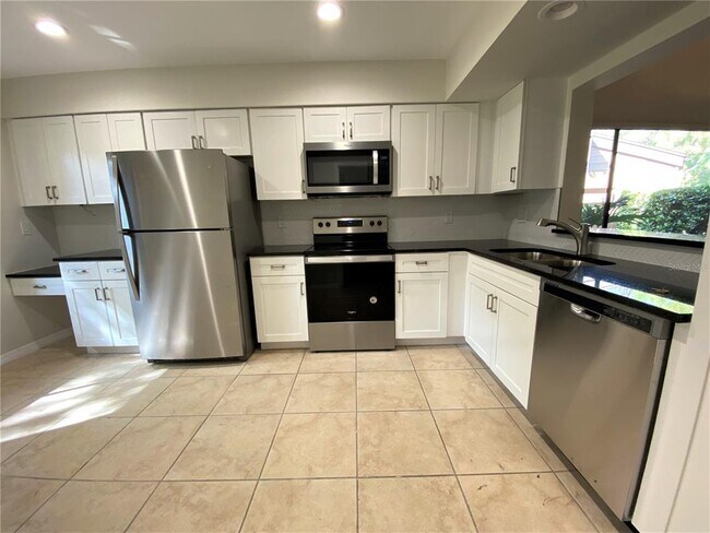Building Photo - 2767 Ringwood Meadow