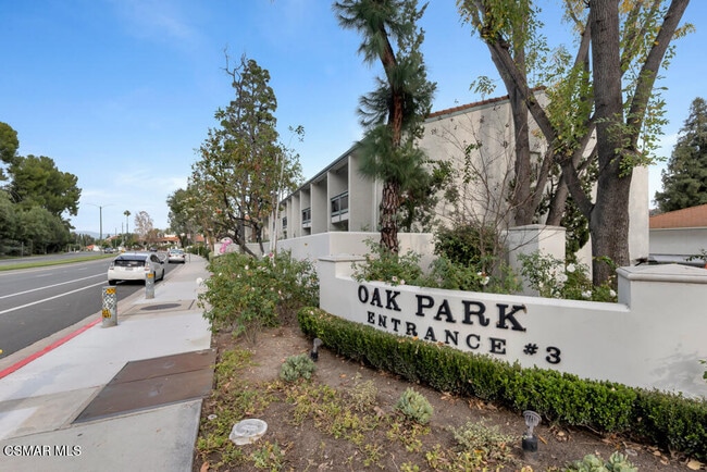 Building Photo - 4642 Park Granada Park