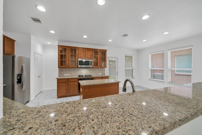 Building Photo - 16419 Dover Mills Dr