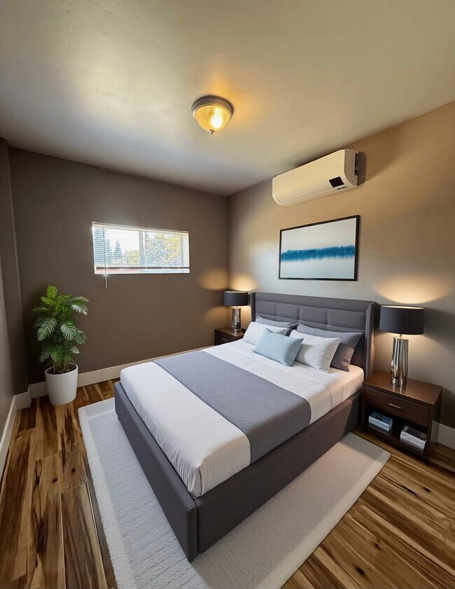 Foto del edificio - **For Rent: 2-Bedroom Home in Carmichael**