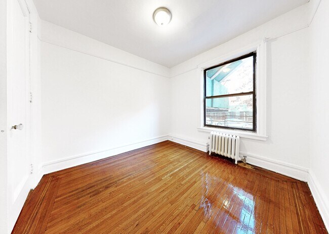 Foto del edificio - Seaman Avenue