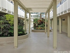 Building Photo - 350 Aoloa St