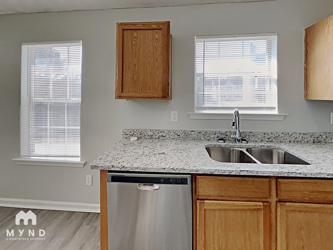 Building Photo - 2079 Sugar Creek Falls Ct