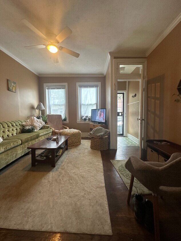 Primary Photo - 1216 N Howard St