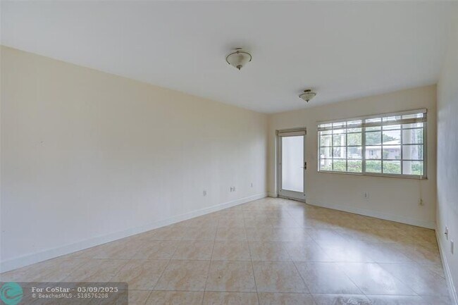 Foto del edificio - 410 SW 15th St