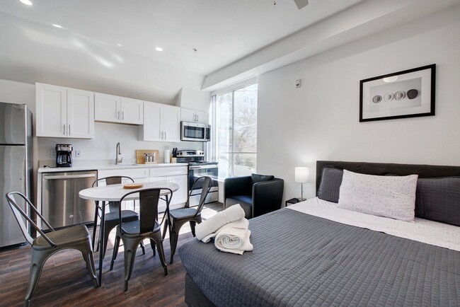 Foto del edificio - West Campus Studio @ Avia Apartments