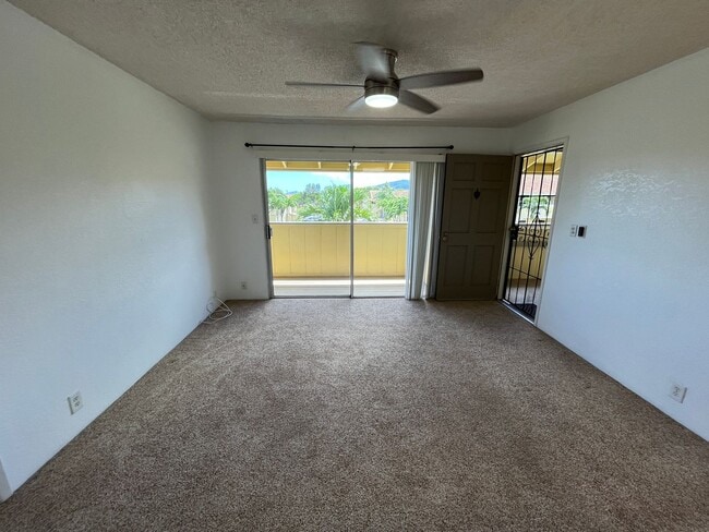 Building Photo - Ihona (Waipahu/Waipio) - Upstairs 1 Bedroo...
