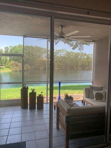 Building Photo - 1048 Manor Lake Dr
