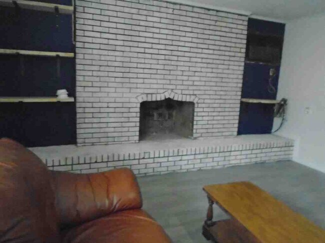 Living Room - 202 Delta Rd