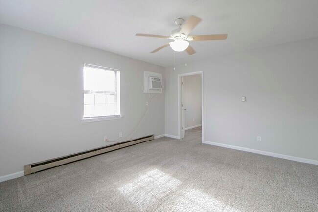 Foto del edificio - 24-424 Thompsonville Ln