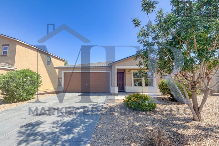 Foto principal - 3Bed/2Bath Home in Casa Grande! $199 MOVE-...