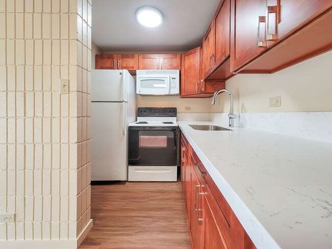 Photo - Three 3rd St House