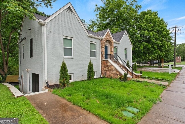 Photo - 636 Francis Pl NW Apartment