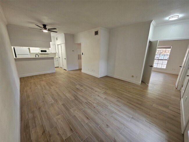 Foto del edificio - 2626 Holly Hall St