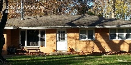 Building Photo - 1809 Shadowlawn Dr