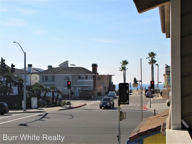 Building Photo - 207 Orange St