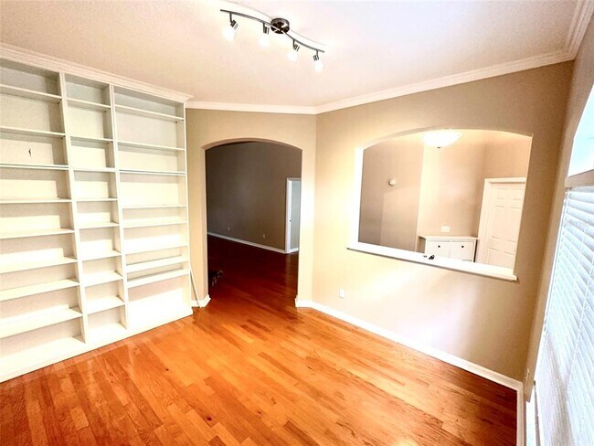 Foto del edificio - 10325 Sandy Marsh Ln