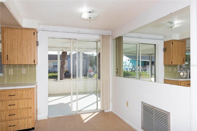 Foto del edificio - 6436 Baldwyn Ave