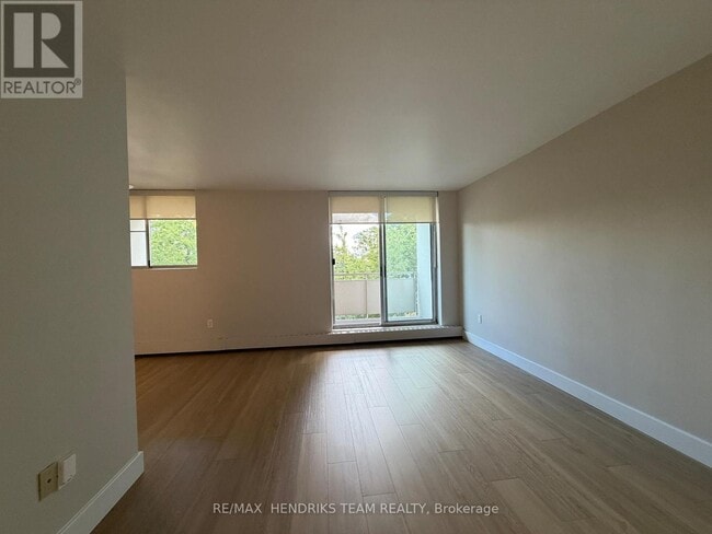 Building Photo - 4982 Crysler Ave