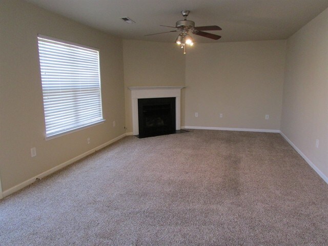 Foto del edificio - 1041 Vanguard Dr