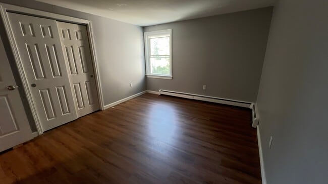 Building Photo - 206 W Pleasant St