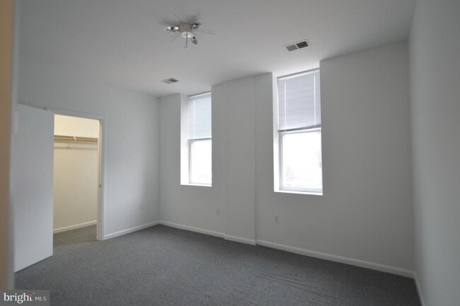 Building Photo - 3829 Fait Ave