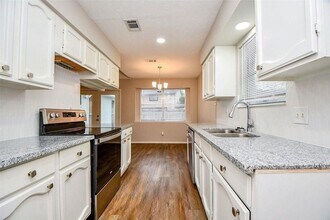 Building Photo - 11222 Broadsweep Dr