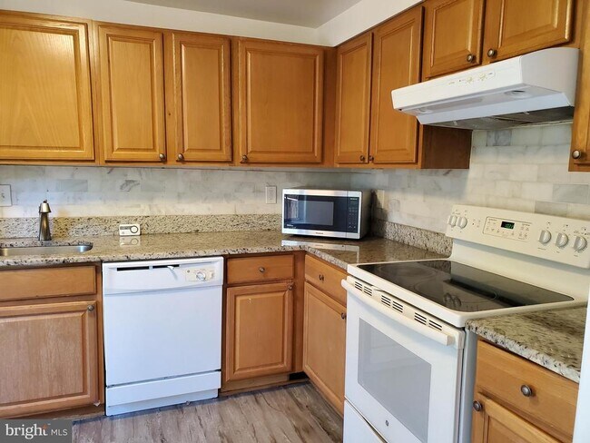 Foto del edificio - 10508 Bounty Cove Ct