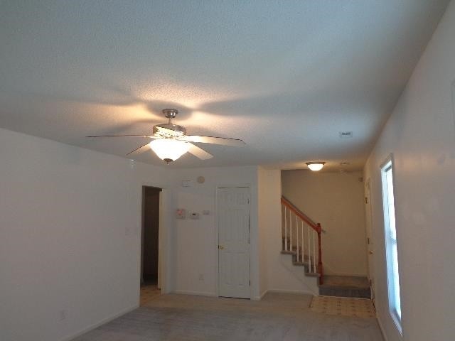 Building Photo - 402 Huff Dr