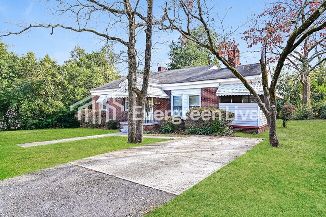 Foto del edificio - 6207 Moses St