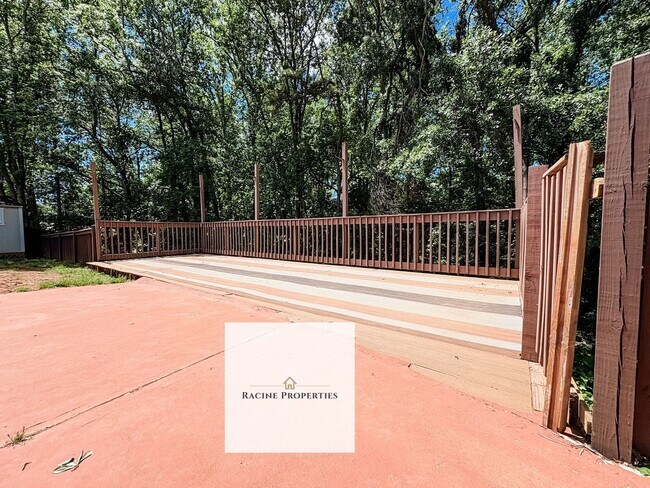 Foto del edificio - Charming Home in the Heart of Greenville