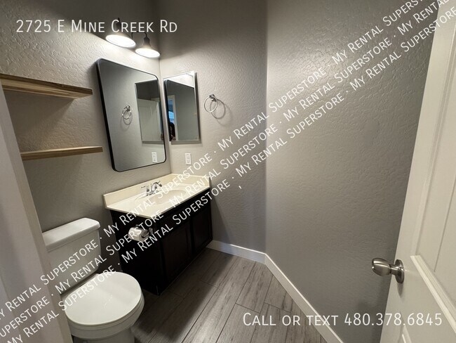 Building Photo - 2725 E Mine Creek Rd