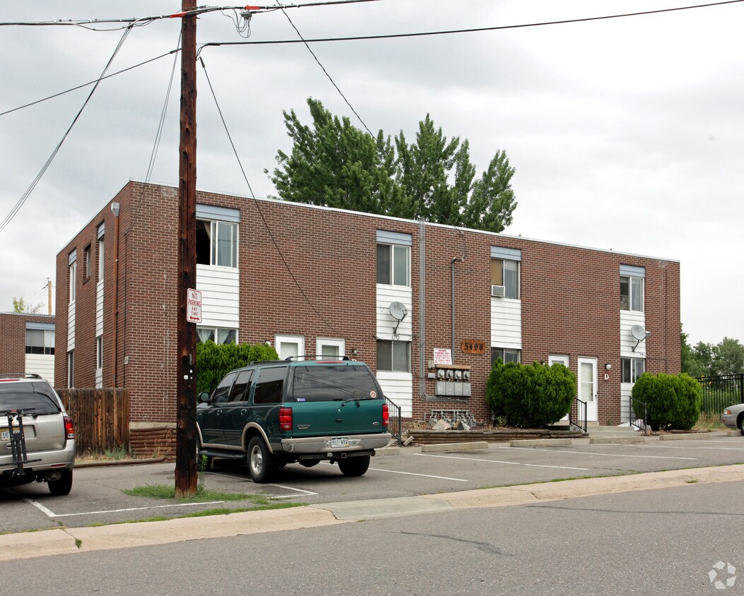 Foto del edificio - South Huron Street Townhomes