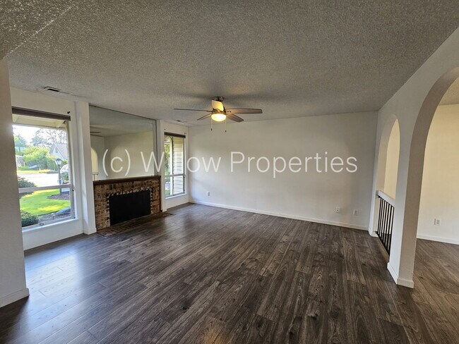 Foto del edificio - 3 bedroom rambler in Steilacoom