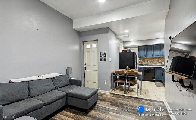 Building Photo - 4 br, 2.5 bath House - 2253 N Bouvier St