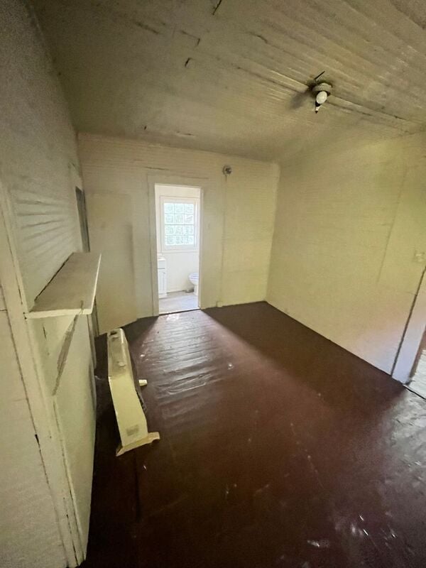 Building Photo - 316 Boswell St