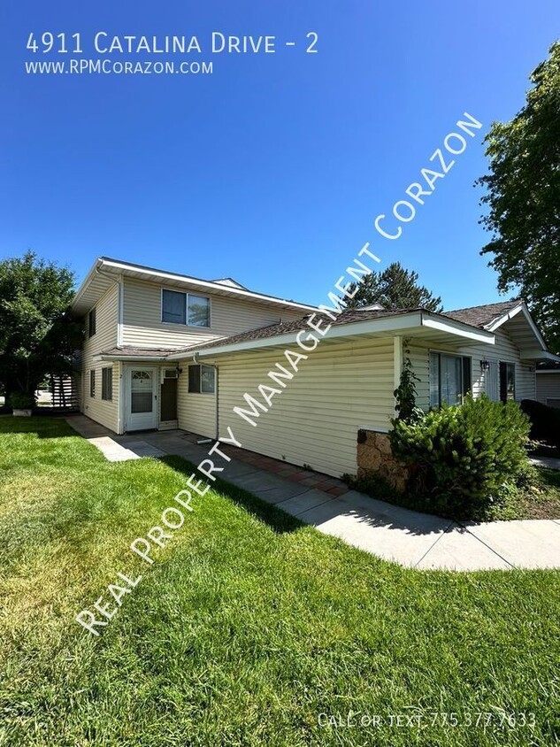 Primary Photo - Two Story, Two Bedroom, One Bathroom Town-...