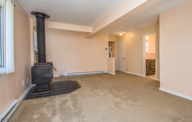 Foto del edificio - 761 Brooklyn Mountain Rd