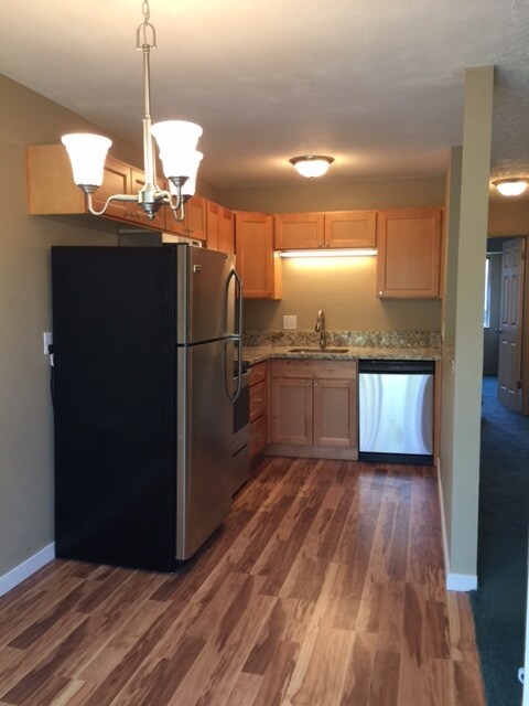 Foto del edificio - 200 SW Florence Ave